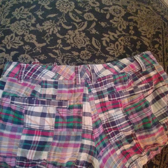 Shorts - Picture 3 of 3